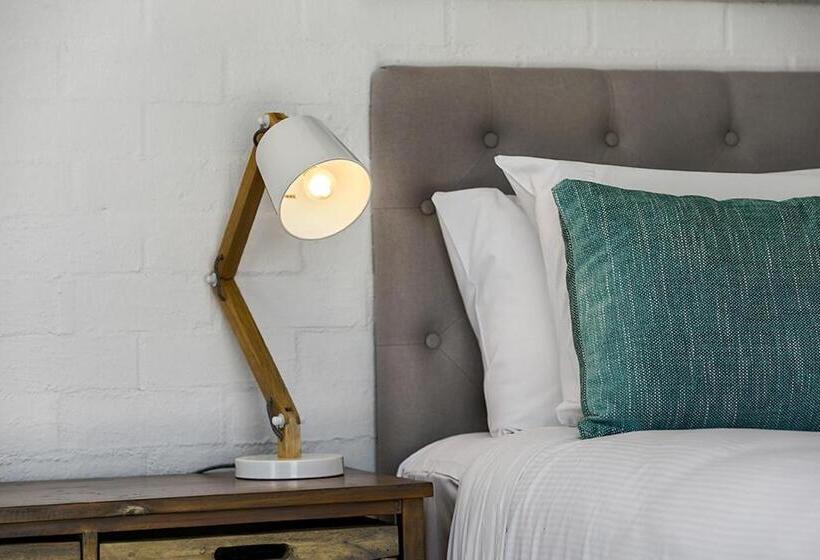 The Terraces Main Beach