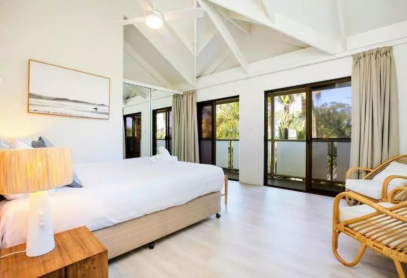 The Terraces Main Beach