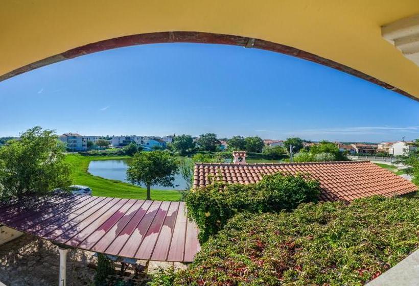 Apartments Regi Marin