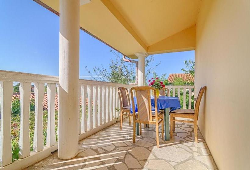 Apartments Regi Marin