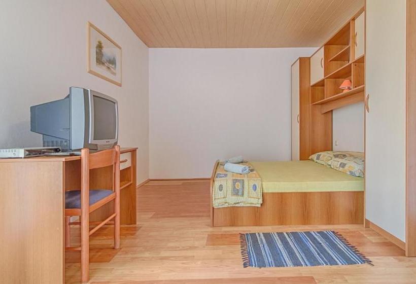 Apartments Regi Marin