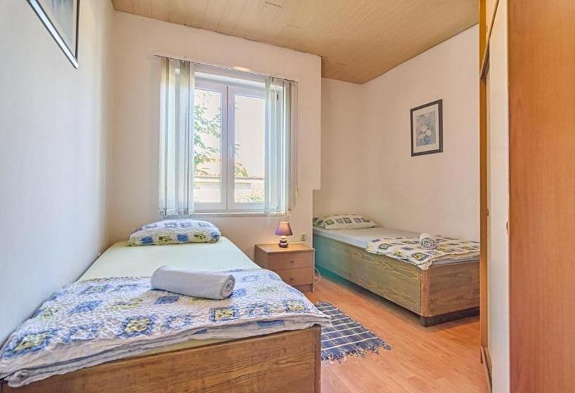 Apartments Regi Marin