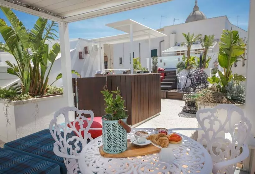 تختخواب و صبحانه Al Console Luxury Suite