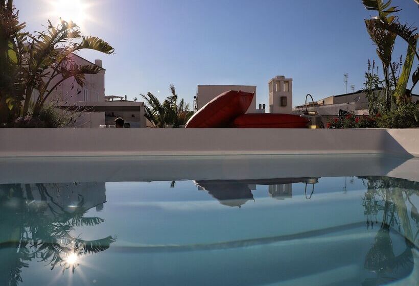 تختخواب و صبحانه Al Console Luxury Suite