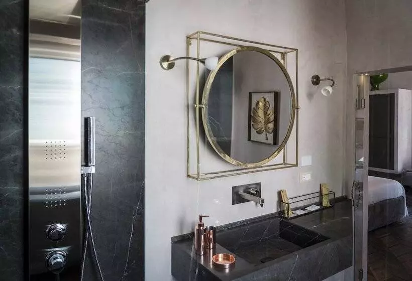 تختخواب و صبحانه Al Console Luxury Suite