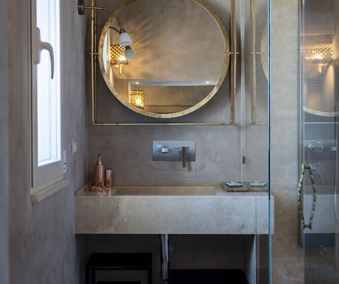 تختخواب و صبحانه Al Console Luxury Suite