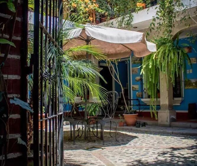 تختخواب و صبحانه Posada Maya