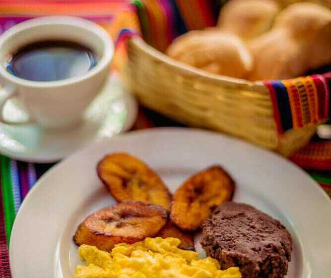 تختخواب و صبحانه Posada Maya