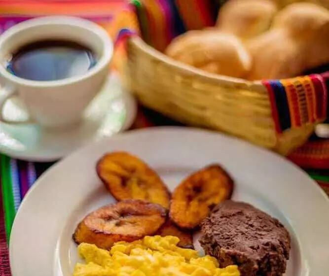 تختخواب و صبحانه Posada Maya