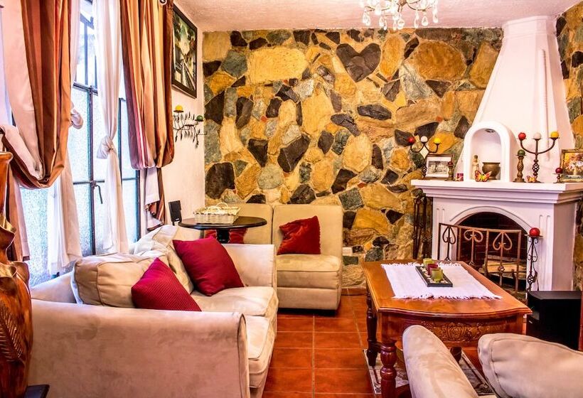 تختخواب و صبحانه Posada Maya