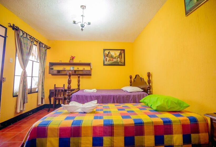 تختخواب و صبحانه Posada Maya