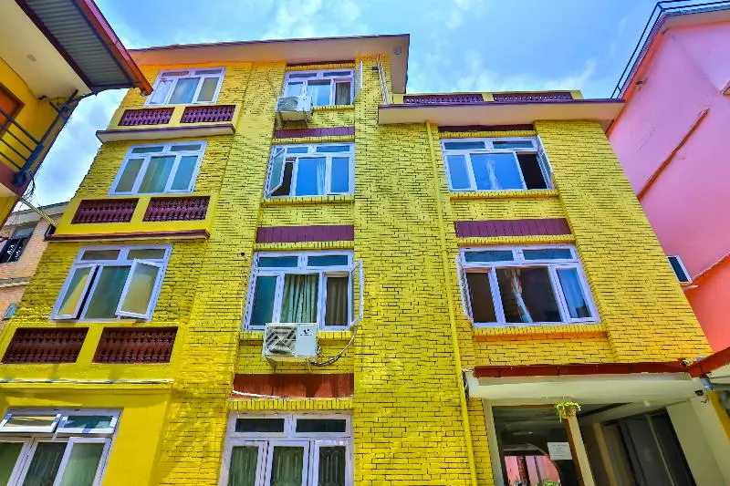 هتل Kripa By Oyo Rooms