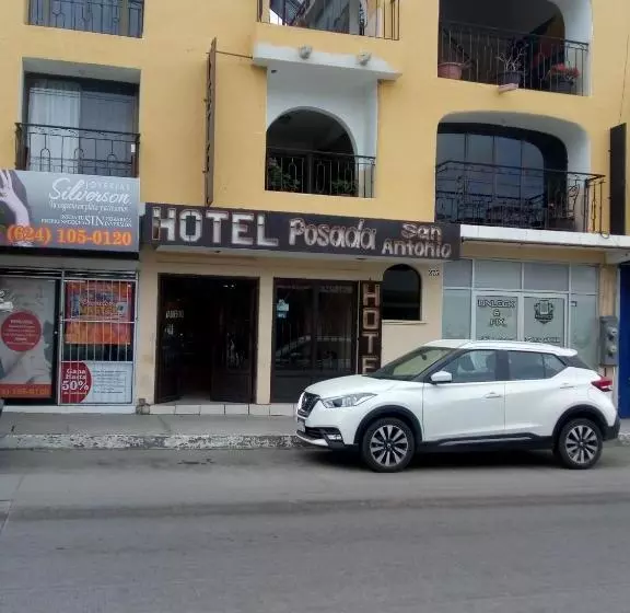 ホテル Posada San Antonio