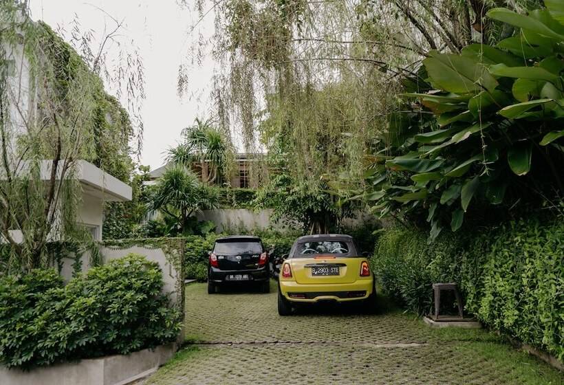 酒店 Rimbun Canggu