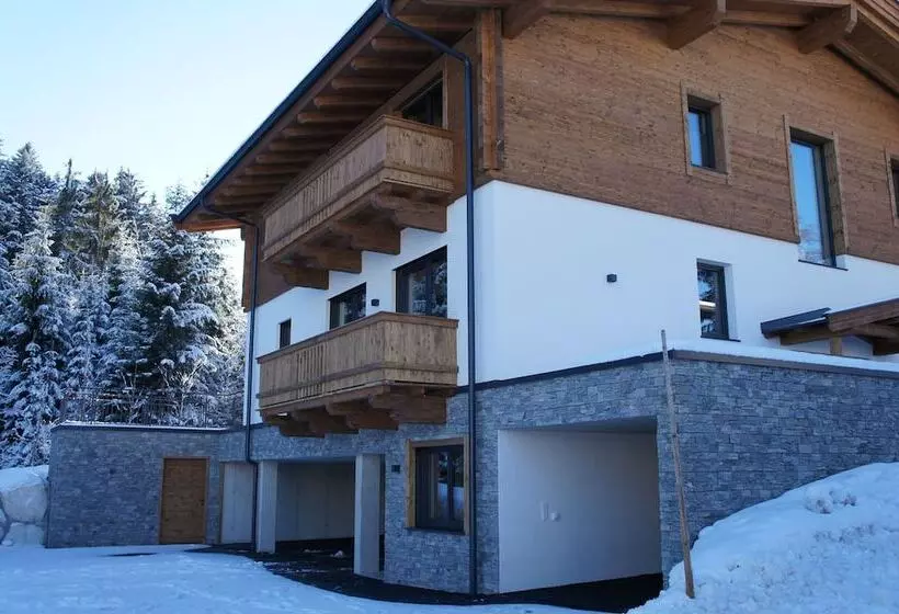 Hotelli Zeitfrei Chalet Apartments