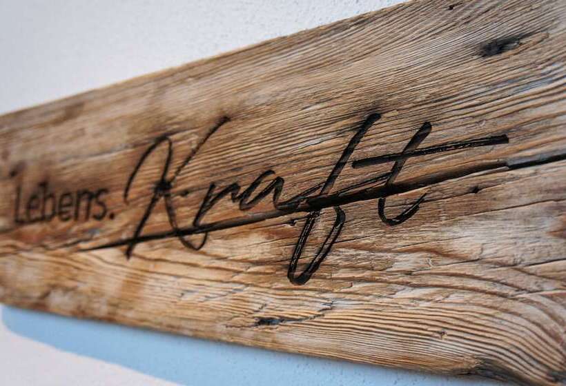 Отель Zeitfrei Chalet Apartments