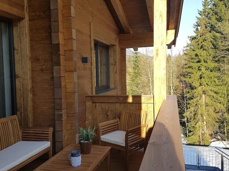 Отель Zeitfrei Chalet Apartments