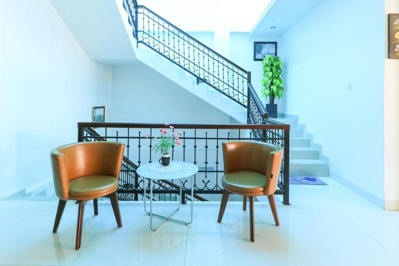 بنسيون Ge Jacmart Homestay Makassar