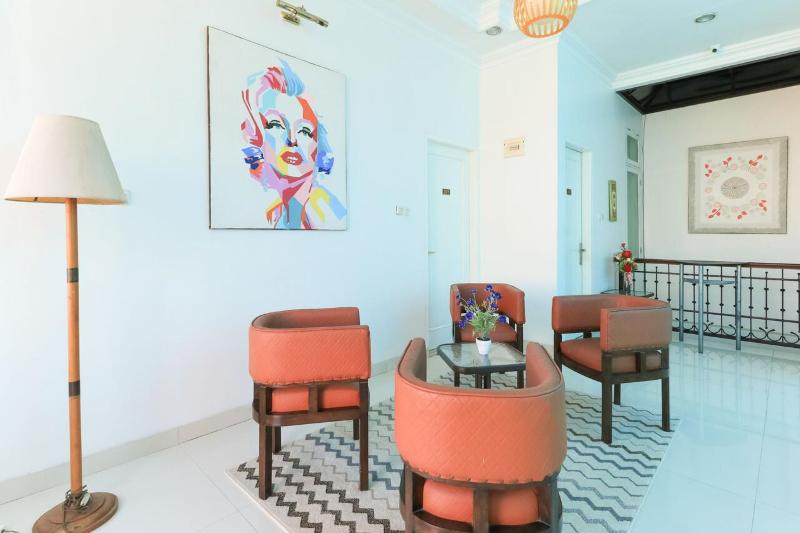 بنسيون Ge Jacmart Homestay Makassar