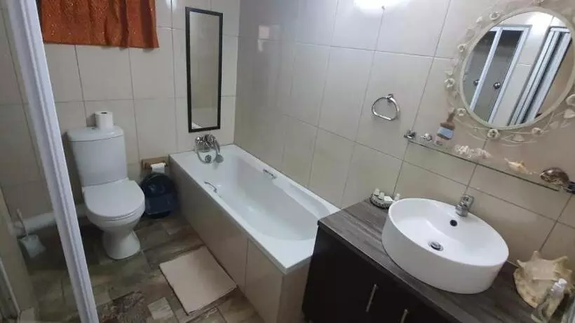 Majatalo Gemstone Guest House