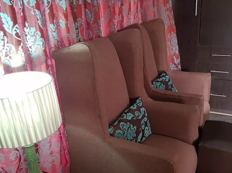 Majatalo Gemstone Guest House