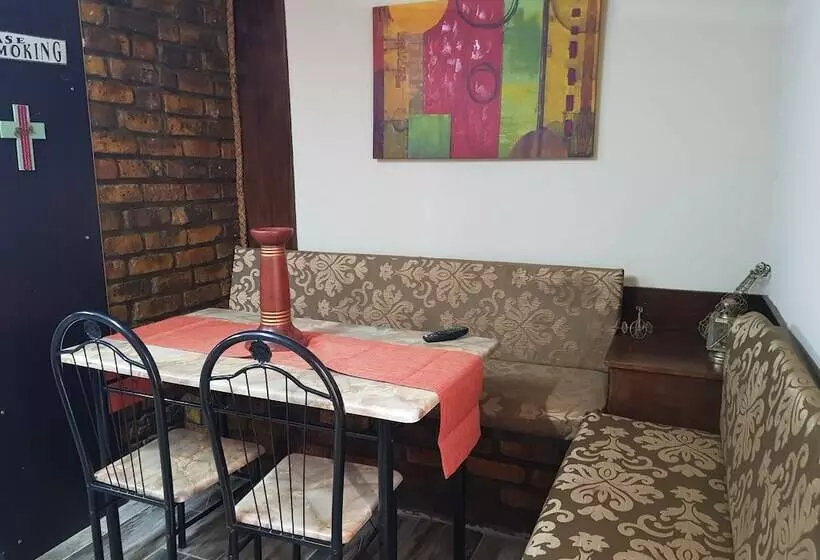 Majatalo Gemstone Guest House