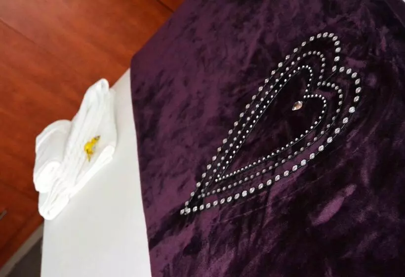 Majatalo Gemstone Guest House