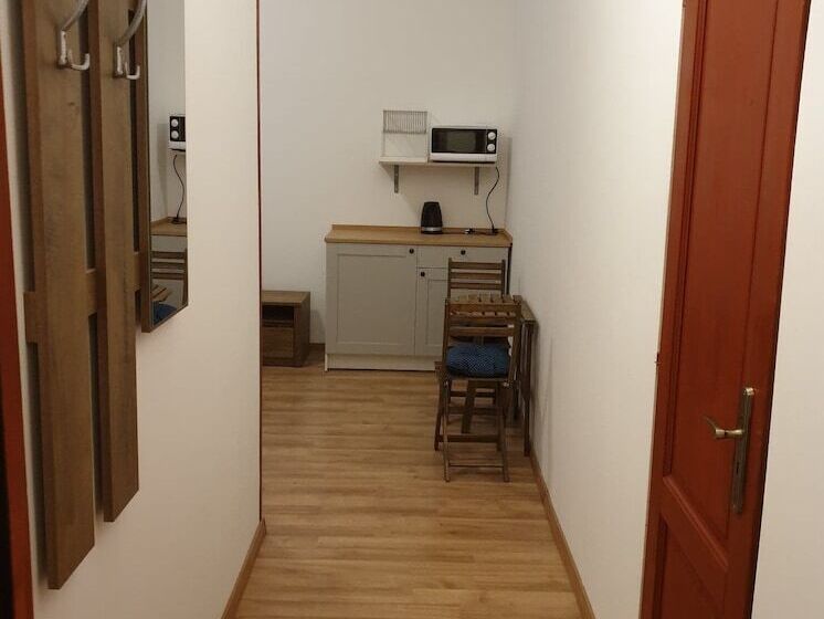 پانسیون Guest House Orczy Park