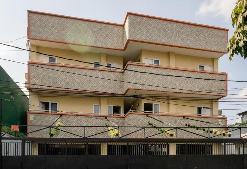 פנסיון Reddoorz Near Plaza Atrium Senen