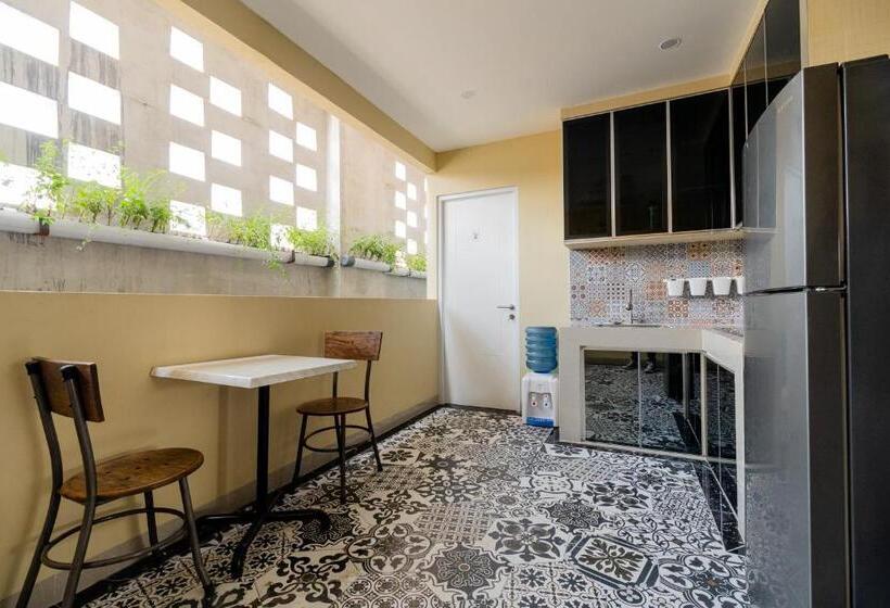 פנסיון Reddoorz Near Plaza Atrium Senen