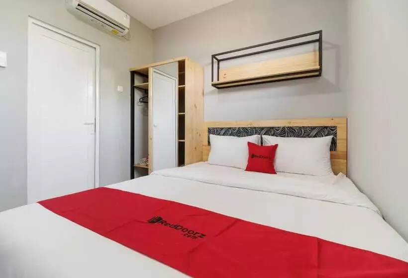 ペンション Reddoorz Near Plaza Atrium Senen