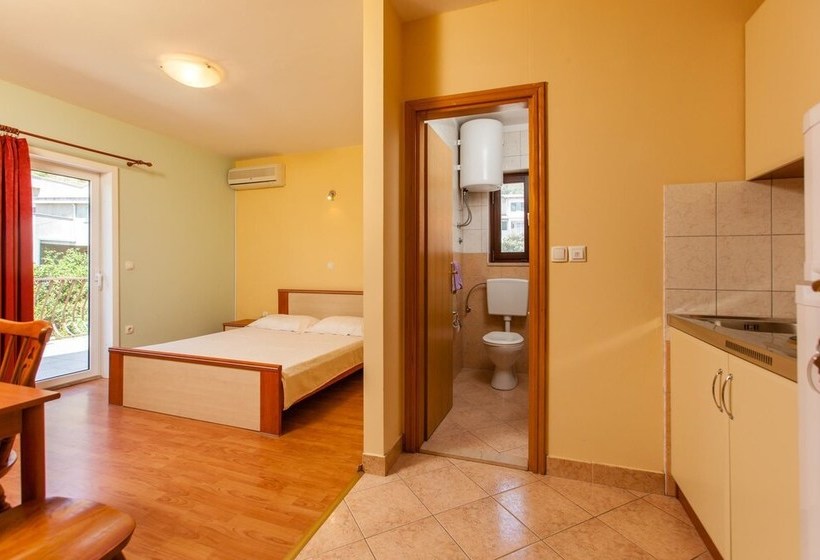 Apartments Mirko Duce