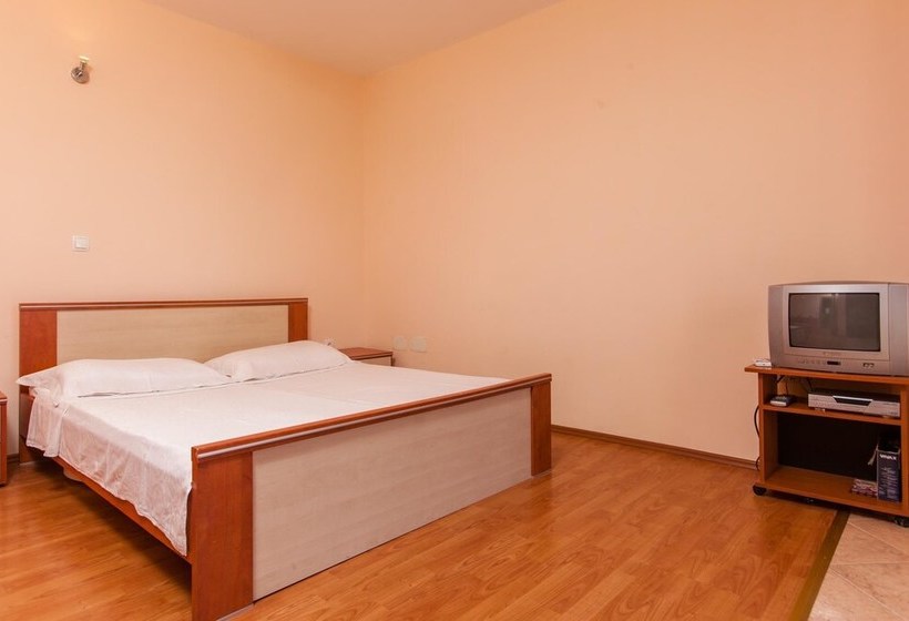 Apartments Mirko Duce