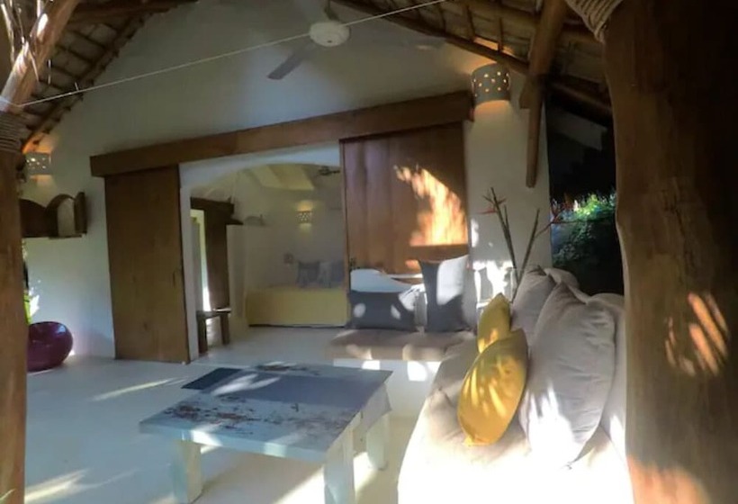 تختخواب و صبحانه Casa Picaflor