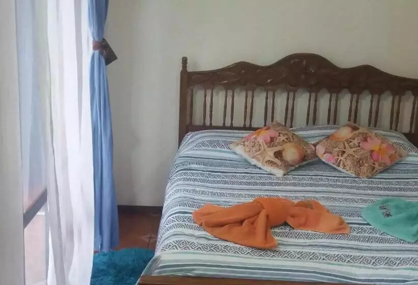 Hostelli Cabañas Vai Hinaaro