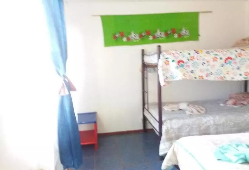 Hostelli Cabañas Vai Hinaaro