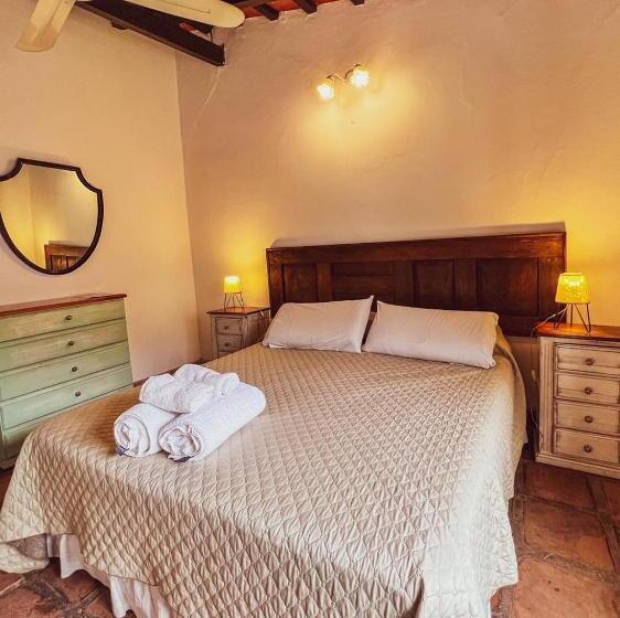 فندق فئة نجمة واحدة El Hospedaje