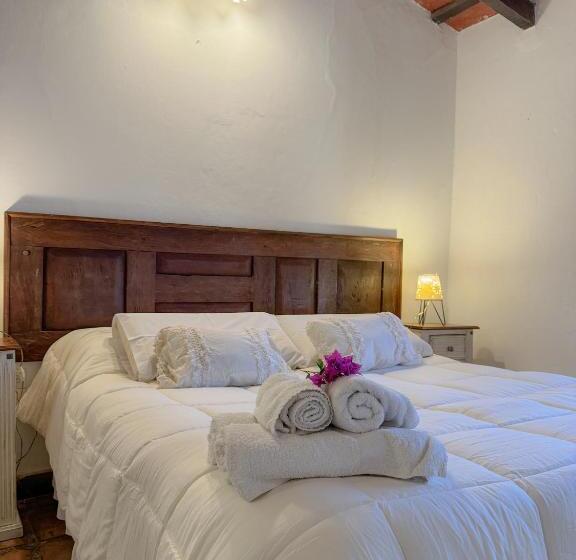 فندق فئة نجمة واحدة El Hospedaje