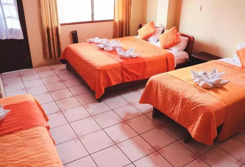 ホテル Hostal Carliza