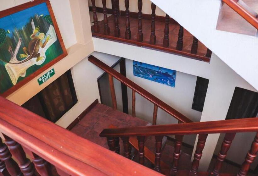 Szálloda Hostal Carliza