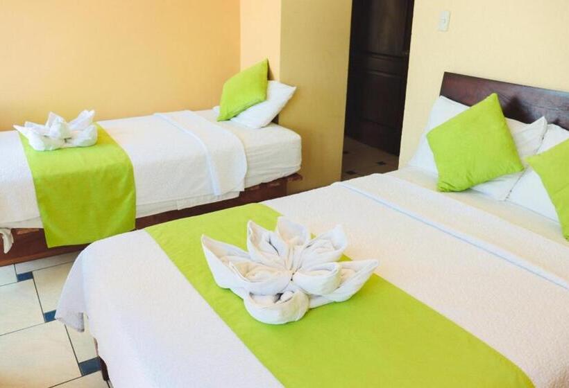 Szálloda Hostal Carliza