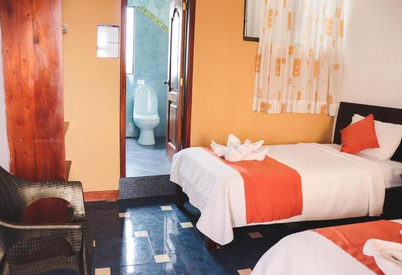 Szálloda Hostal Carliza