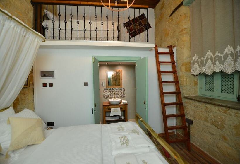 هتل Valide Hanim Konak