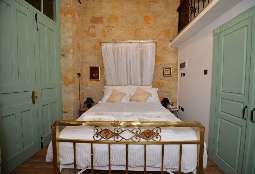 هتل Valide Hanim Konak