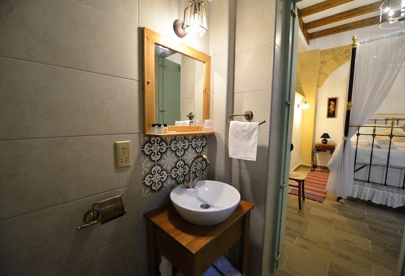 هتل Valide Hanim Konak