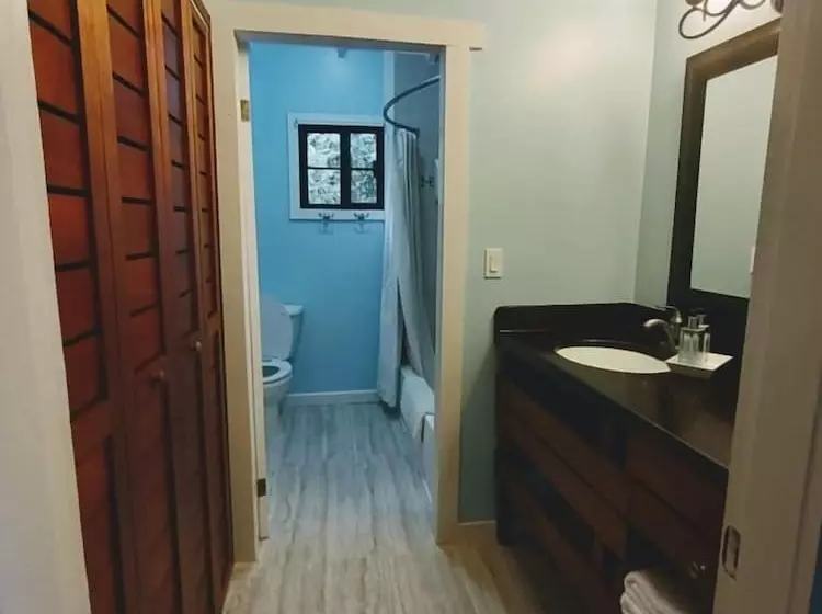 Santa Cruz Cabins