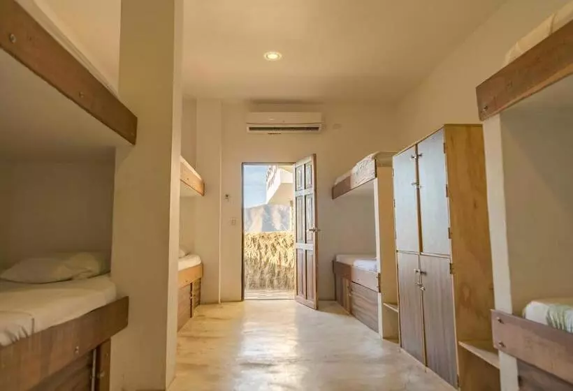 Retkeilymaja Tnt Mirador