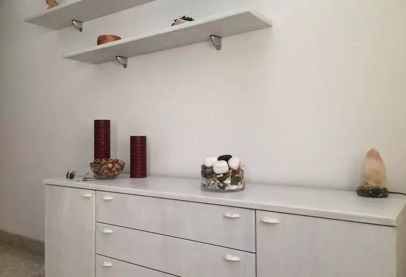 تختخواب و صبحانه Maltese Rooms