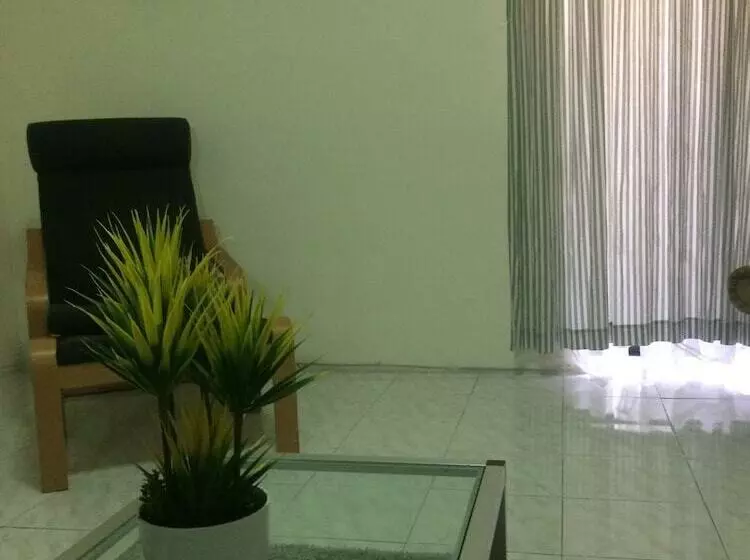تختخواب و صبحانه Maltese Rooms