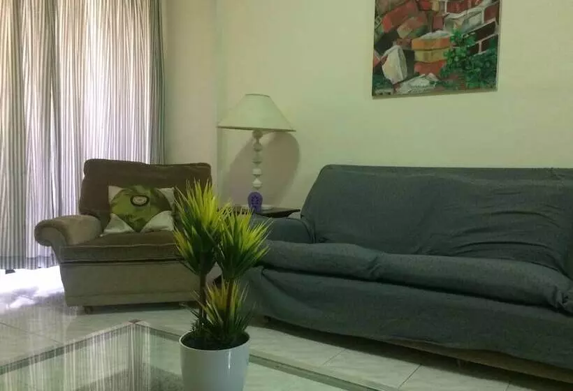 تختخواب و صبحانه Maltese Rooms